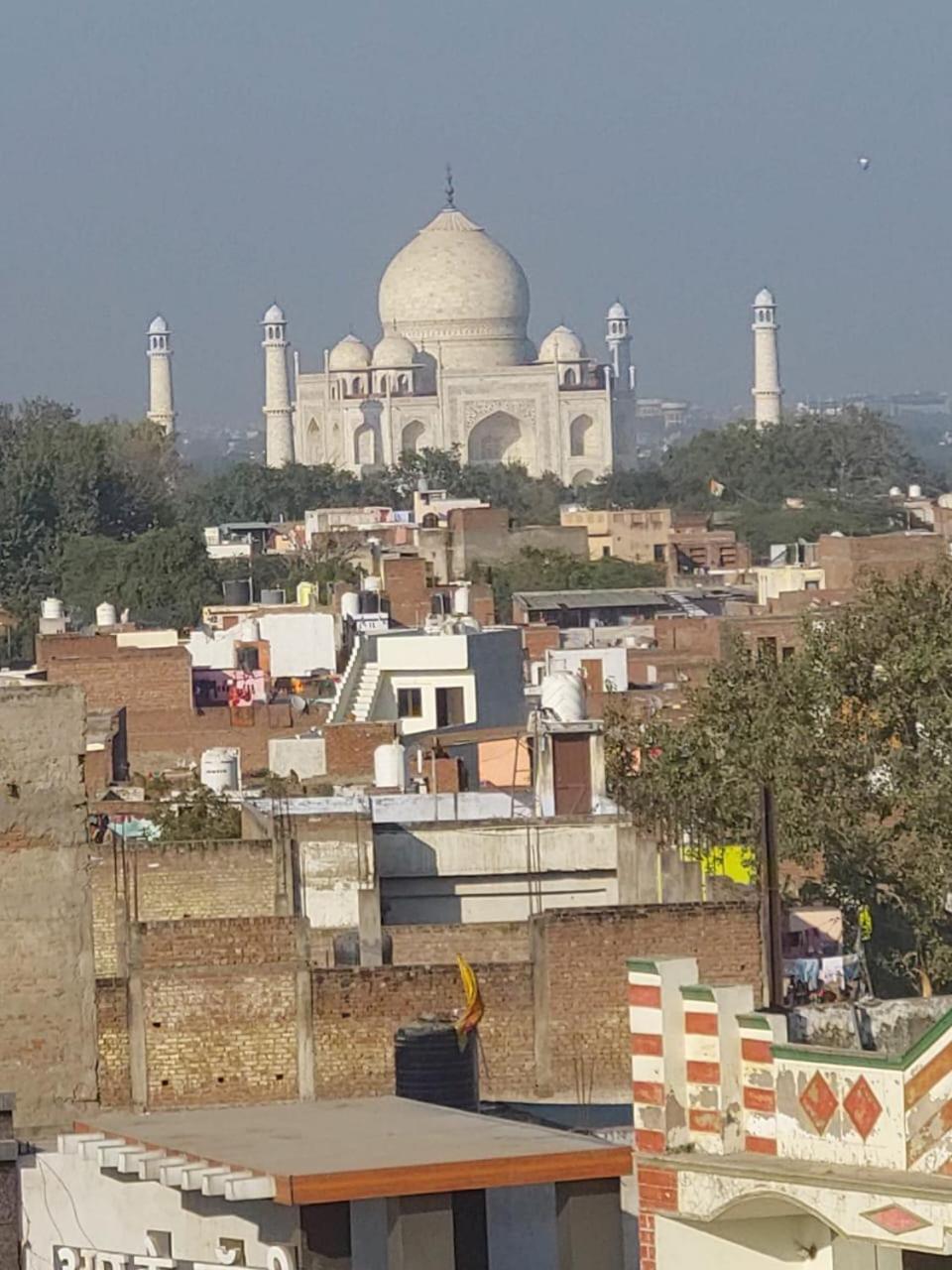 Hotel The First By Goyal Hotelie Agra  Esterno foto